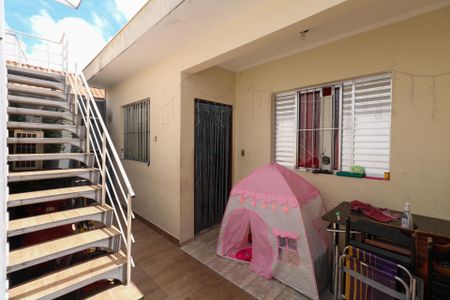 Casa à venda com 227m², 1 quarto e 2 vagasQuintal