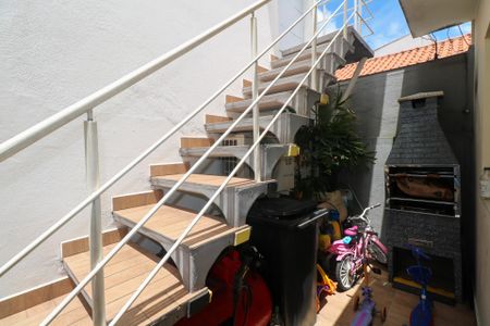 Casa à venda com 227m², 1 quarto e 2 vagasQuintal