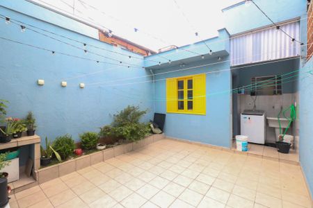 Casa à venda com 120m², 2 quartos e 2 vagasQuintal e Área de Serviço