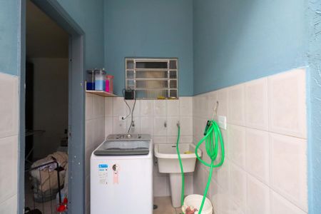 Casa à venda com 120m², 2 quartos e 2 vagasQuintal e Área de Serviço