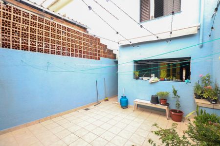 Casa à venda com 120m², 2 quartos e 2 vagasQuintal e Área de Serviço
