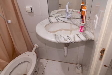 Banheiro Social de casa para alugar com 3 quartos, 120m² em Bela Vista, São Paulo