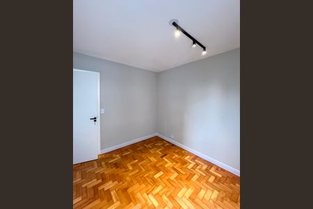 Apartamento para alugar com 75m², 3 quartos e 1 vagaQuarto 2