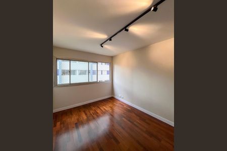 Sala de apartamento para alugar com 4 quartos, 75m² em Vila Gumercindo, São Paulo