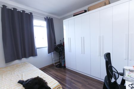 Apartamento à venda com 2 quartos, 48m² em Jardim Vera Cruz, Contagem