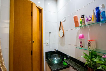 Apartamento à venda com 50m², 2 quartos e 1 vaga Apartamento à venda com 50m², 2 quartos e 1 vagaBanheiro