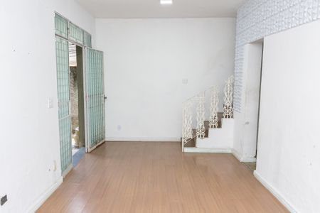 Sala de casa para alugar com 2 quartos, 200m² em Campo Grande, Rio de Janeiro