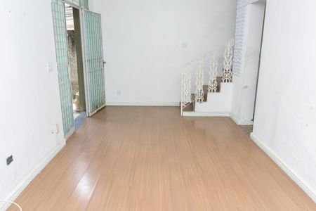 Casa para alugar com 200m², 2 quartos e sem vagaSala