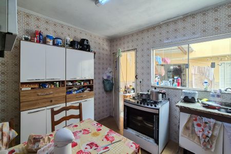 Casa à venda com 156m², 2 quartos e 2 vagasCozinha