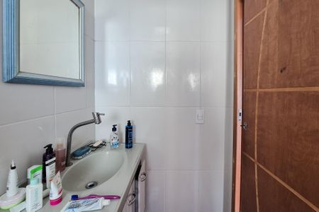 Casa à venda com 156m², 2 quartos e 2 vagasEdícula - Banheiro social