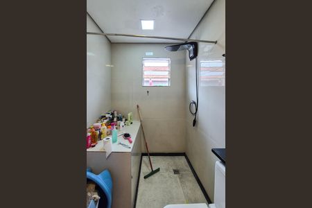 Casa à venda com 156m², 2 quartos e 2 vagasBanheiro Social