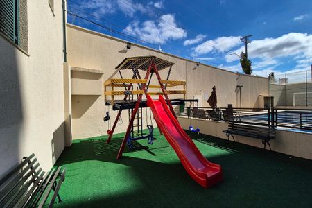 Apartamento à venda com 69m², 3 quartos e 2 vagasÁrea comum - Playground