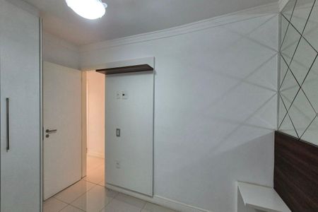Apartamento à venda com 69m², 3 quartos e 2 vagasQuarto 2 