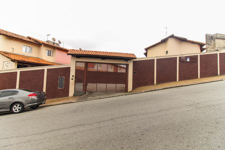 Casa de condomínio à venda com 70m², 2 quartos e 1 vagaFachada + Placa