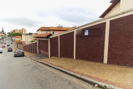 Casa de condomínio à venda com 70m², 2 quartos e 1 vagaFachada + Placa
