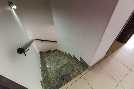 Casa de condomínio à venda com 70m², 2 quartos e 1 vagaHall