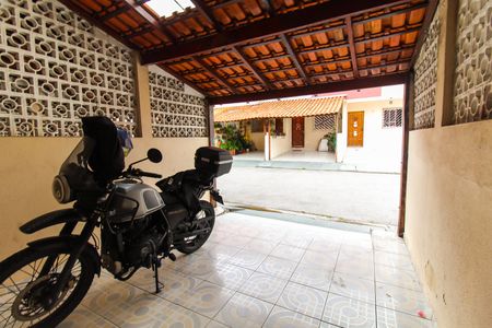 Casa de condomínio à venda com 70m², 2 quartos e 1 vagaGaragem