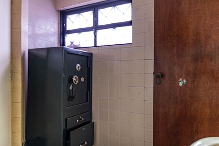 Casa à venda com 777m², 4 quartos e 2 vagasApartamento 2 - Banheiro da Suíte