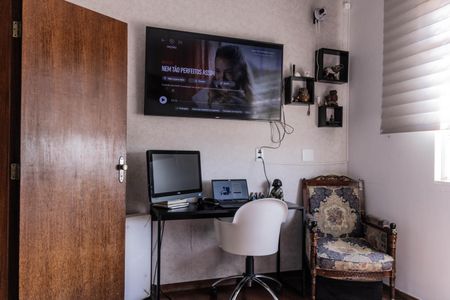 Casa à venda com 777m², 4 quartos e 2 vagasApartamento 1 - Quarto 1