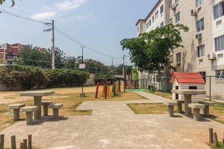 Apartamento para alugar com 42m², 2 quartos e sem vagaÁrea comum - Playground