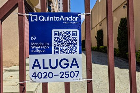Casa de condomínio para alugar com 130m², 3 quartos e 3 vagasFachada