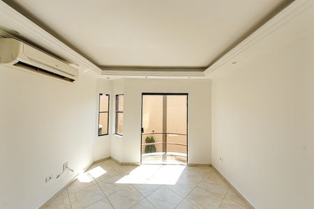 Sala de casa de condomínio para alugar com 3 quartos, 130m² em Vila Prudente, São Paulo