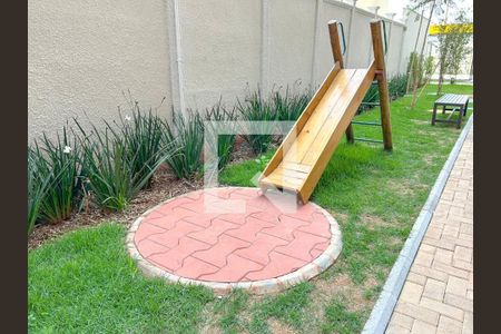 Apartamento para alugar com 34m², 2 quartos e sem vagaÁrea comum - Playground