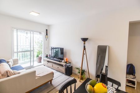 Sala  de apartamento para alugar com 3 quartos, 76m² em Centro, Barueri