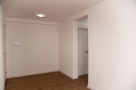 Sala de apartamento à venda com 2 quartos, 45m² em Jardim São Luís, São Paulo