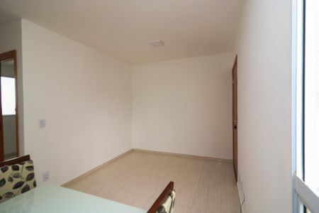 Sala de apartamento à venda com 2 quartos, 45m² em Cavalhada, Porto Alegre