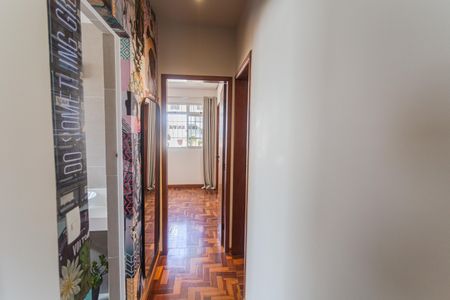 Corredor de apartamento para alugar com 2 quartos, 92m² em Anchieta, Belo Horizonte