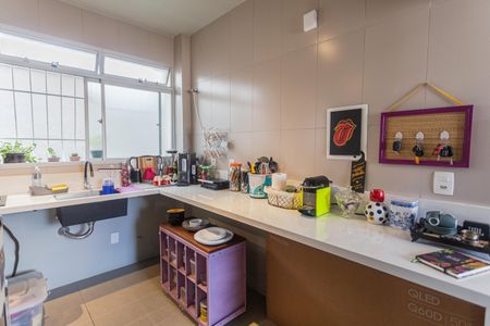 Apartamento à venda com 92m², 2 quartos e 1 vagaCozinha