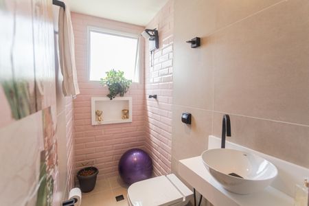 Apartamento à venda com 92m², 2 quartos e 1 vagaBanheiro Social