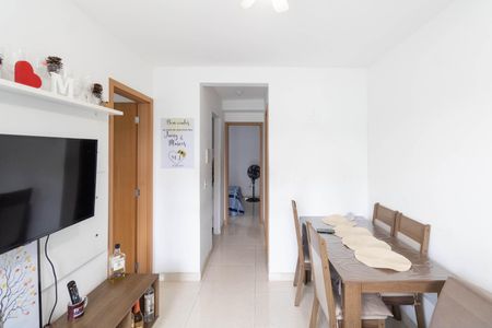 Sala de apartamento para alugar com 2 quartos, 40m² em Paciência, Rio de Janeiro