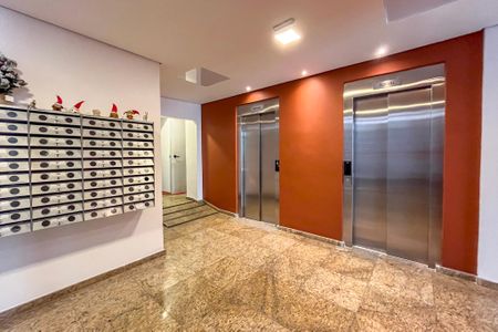 Apartamento à venda com 83m², 4 quartos e 1 vagaHall social