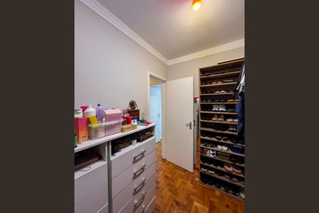 Apartamento à venda com 83m², 4 quartos e 1 vagaCloset