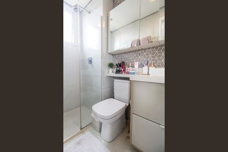 Apartamento à venda com 90m², 2 quartos e 2 vagas Apartamento à venda com 90m², 2 quartos e 2 vagasBanheiro da Suíte