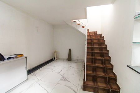 Sala de casa para alugar com 2 quartos, 120m² em Jardim Santa Teresinha, São Paulo