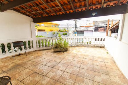 Casa para alugar com 120m², 2 quartos e 1 vaga Casa para alugar com 120m², 2 quartos e 1 vagaVaranda do Quarto 2