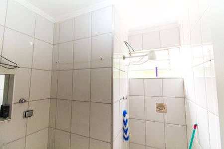 Casa para alugar com 120m², 2 quartos e 1 vaga Casa para alugar com 120m², 2 quartos e 1 vagaBanheiro