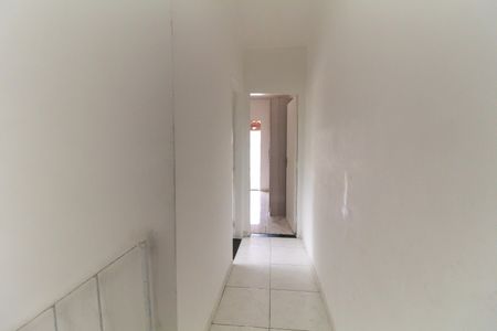 Hall de casa para alugar com 2 quartos, 120m² em Jardim Santa Teresinha, São Paulo
