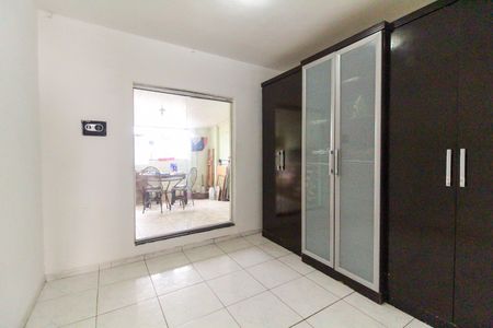 Casa para alugar com 120m², 2 quartos e 1 vaga Casa para alugar com 120m², 2 quartos e 1 vagaQuarto 1