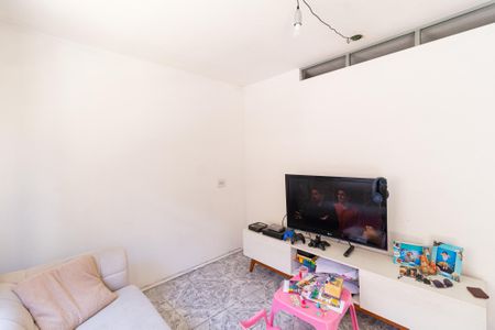 Casa à venda com 243m², 6 quartos e 3 vagasSala