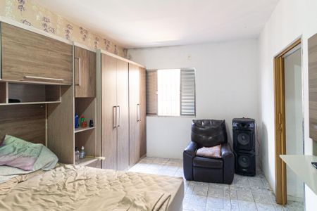 Casa à venda com 243m², 6 quartos e 3 vagasQuarto 2