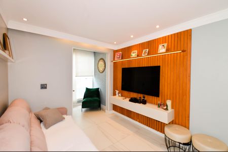 Apartamento à venda com 2 quartos, 56m² em Vila Galvão, Guarulhos