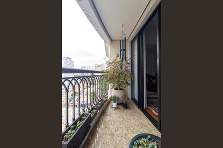 Apartamento à venda com 96m², 2 quartos e 2 vagasSala - Varanda