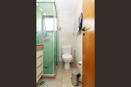 Apartamento à venda com 96m², 2 quartos e 2 vagasSuíte 1 - Banheiro