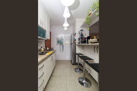 Apartamento à venda com 96m², 2 quartos e 2 vagasCozinha
