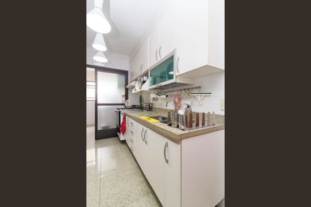 Apartamento à venda com 96m², 2 quartos e 2 vagasCozinha