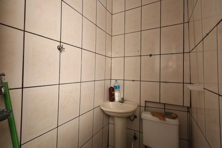 Banheiro de casa para alugar com 1 quarto, 40m² em Vila Esperança, São Paulo